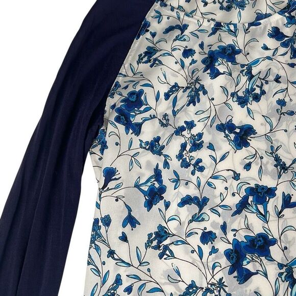 New French Connection Blue Floral Raglan Sleeve Blouse Size Small (315) - Picture 6 of 10